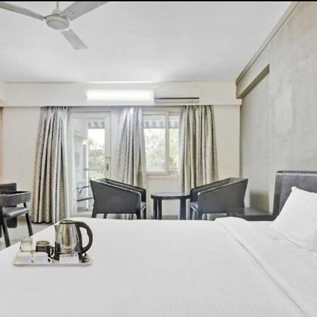Aec Residency Hotel Alappuzha Kültér fotó