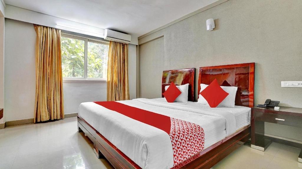 Aec Residency Hotel Alappuzha Kültér fotó