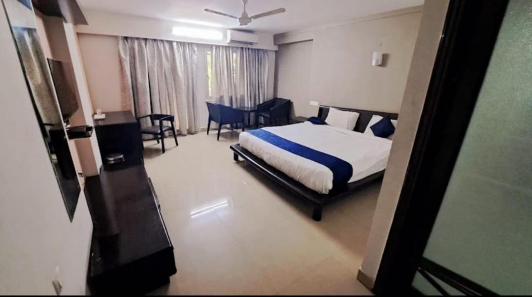Aec Residency Hotel Alappuzha Kültér fotó