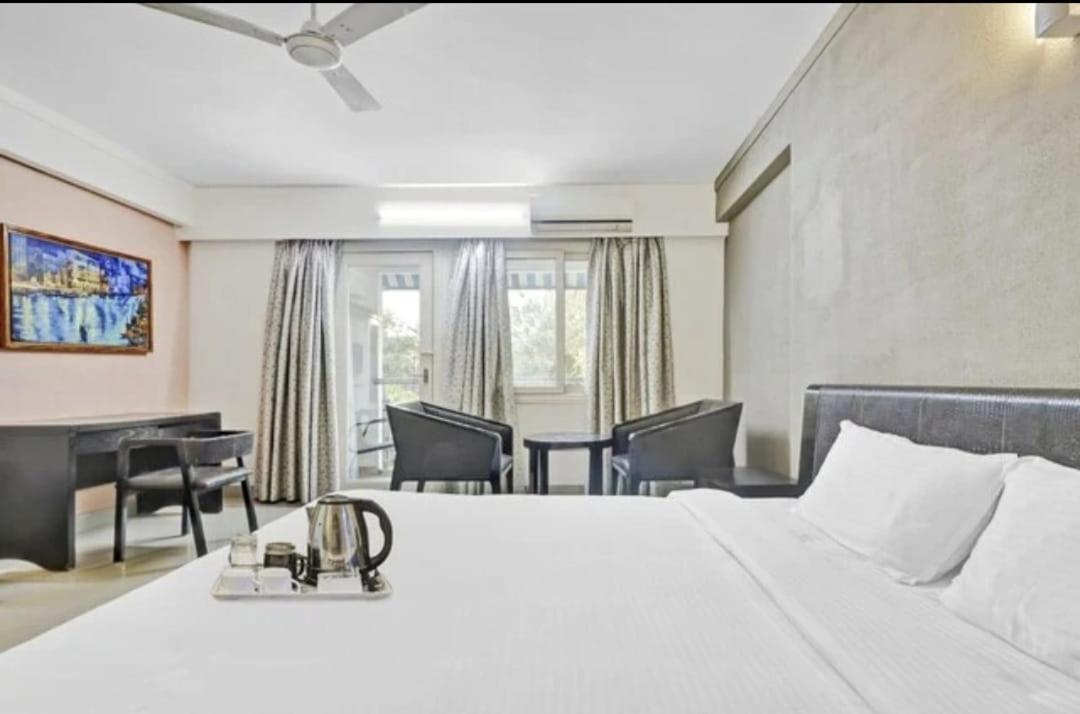 Aec Residency Hotel Alappuzha Kültér fotó